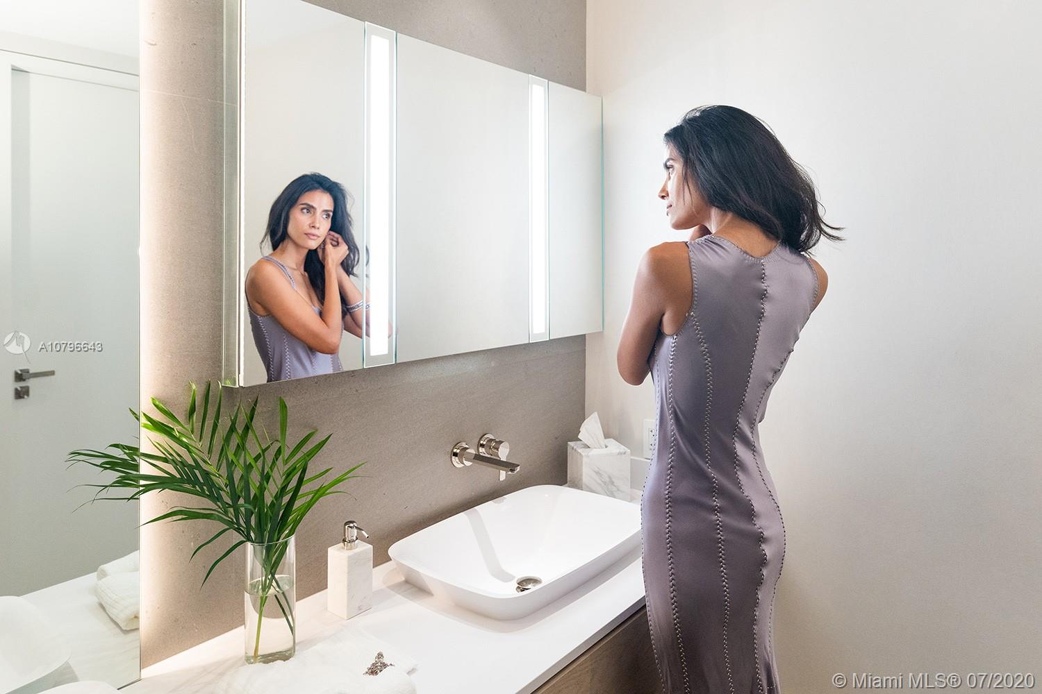 4731 Lake Road Miami, FL 33137 - Photo 20 of 46 a view of entryway