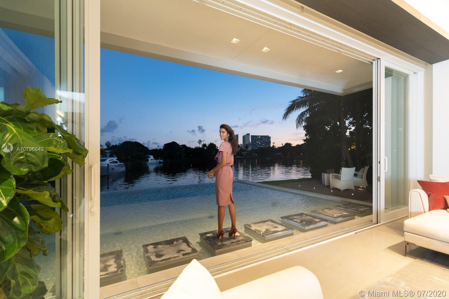 4731 Lake Road Miami, FL 33137 - Photo 32 of 46 a view of lobby