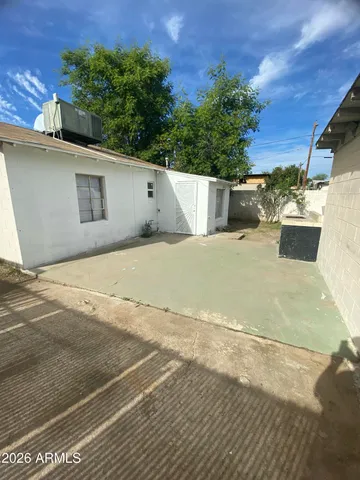 $1,200 | 6547 North 59th Drive, Glendale, AZ 85301