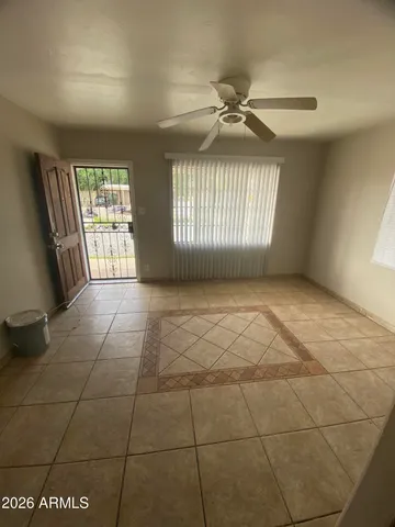 $1,200 | 6547 North 59th Drive, Glendale, AZ 85301