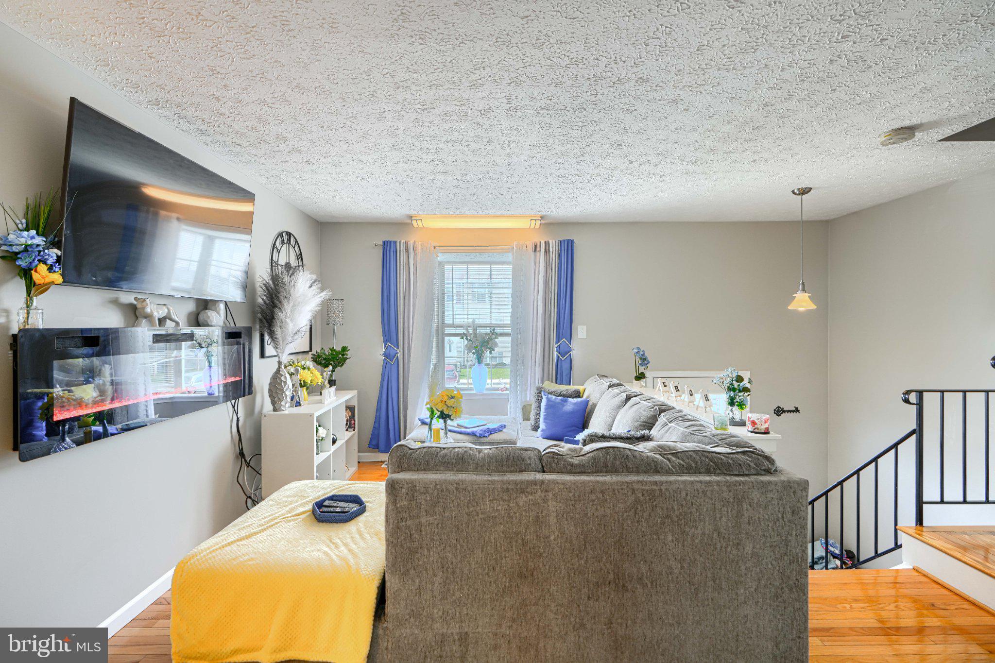 4067 Rustico Road Baltimore, MD 21220 - Photo 4 of 31 Bright and inviting living space.