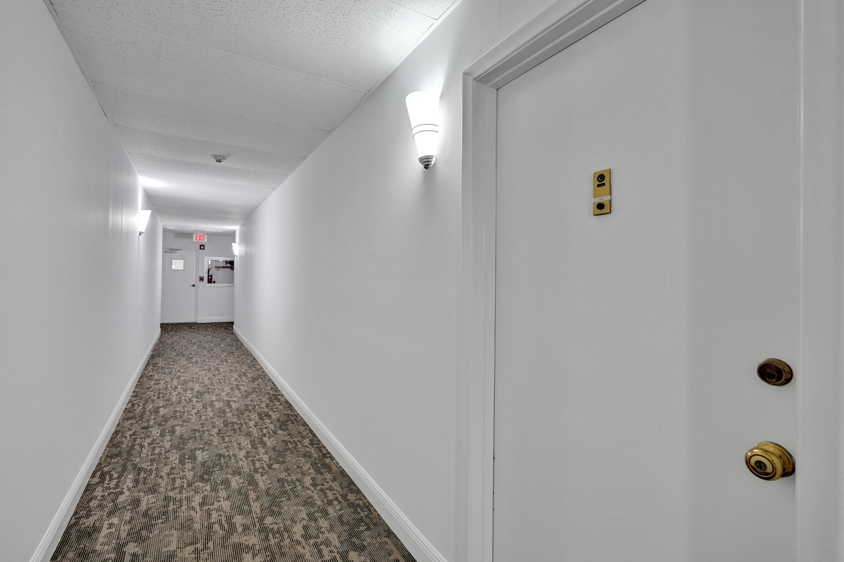 250 Northeast 20th Street, Unit 5060 Boca Raton, FL 33431 - Photo 3 of 36 a view of a hallway