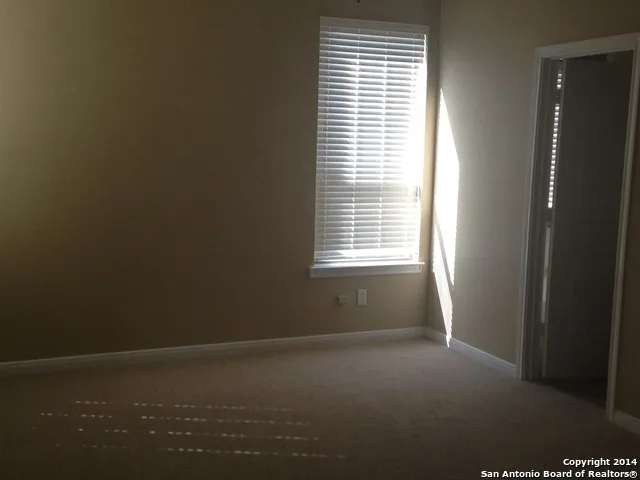 $2,350 | 157 Lone Star, Boerne, TX 78006