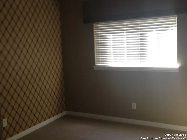 $2,350 | 157 Lone Star, Boerne, TX 78006