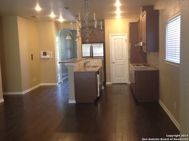 $2,350 | 157 Lone Star, Boerne, TX 78006