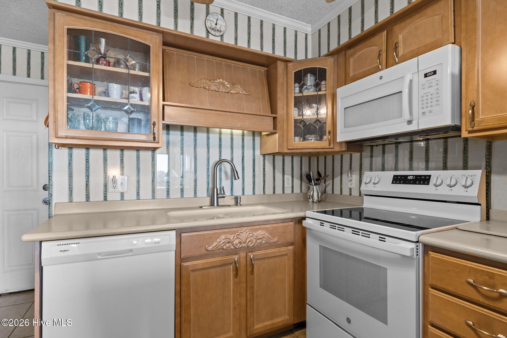 301 Commerce Way, Unit 145 Atlantic Beach, NC 28512 - Photo 7 of 28 Kitchen