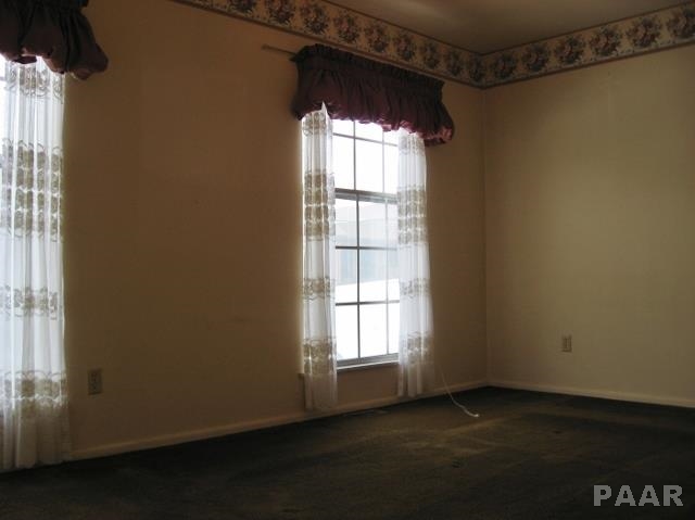 2014 Sheridan Road Pekin, IL 61554 - Photo 9 of 11
