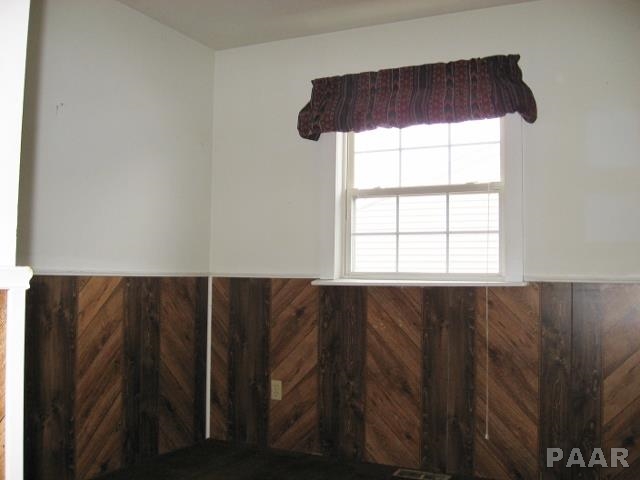 2014 Sheridan Road Pekin, IL 61554 - Photo 10 of 11