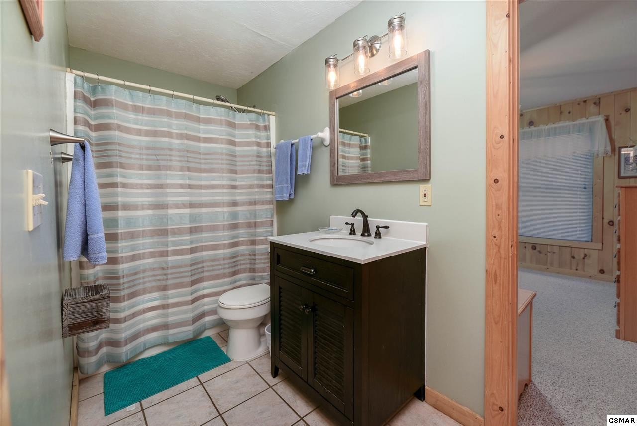 950 Pine Mountain Road Sevierville, TN 37862 - Photo 32 of 35 Gallery Image 32