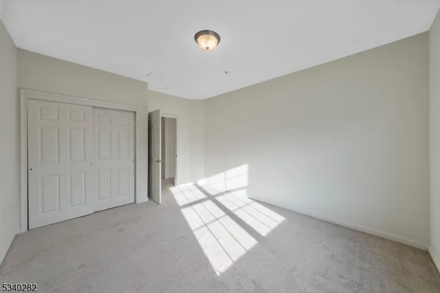 $2,250 | 9 Park Drive, Unit 9, Clinton, NJ 08809