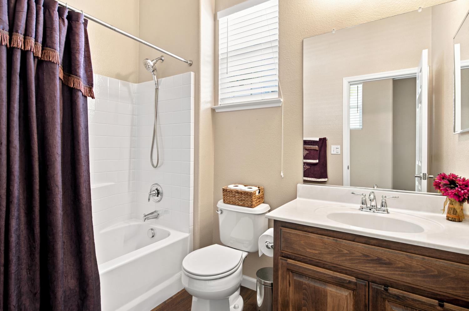 671 Cathedral Way Tracy, CA 95304 - Photo 8 of 38