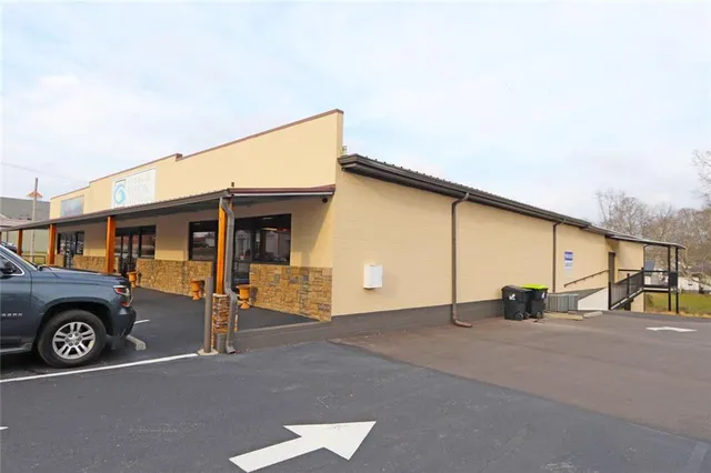 $3,800 | 300 Alabama Avenue, Unit C, Bremen, GA 30110