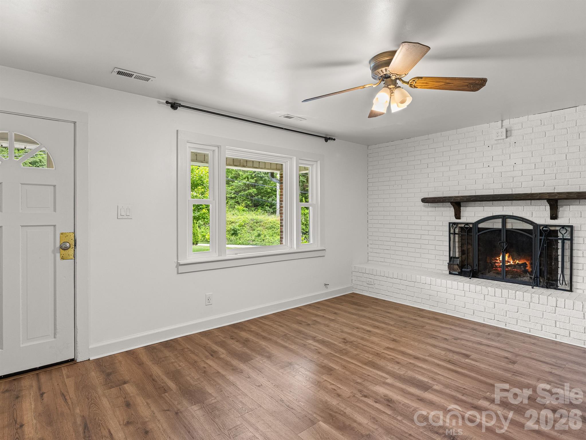205 Old Fort Road Fairview, NC 28730 - Photo 3 of 22