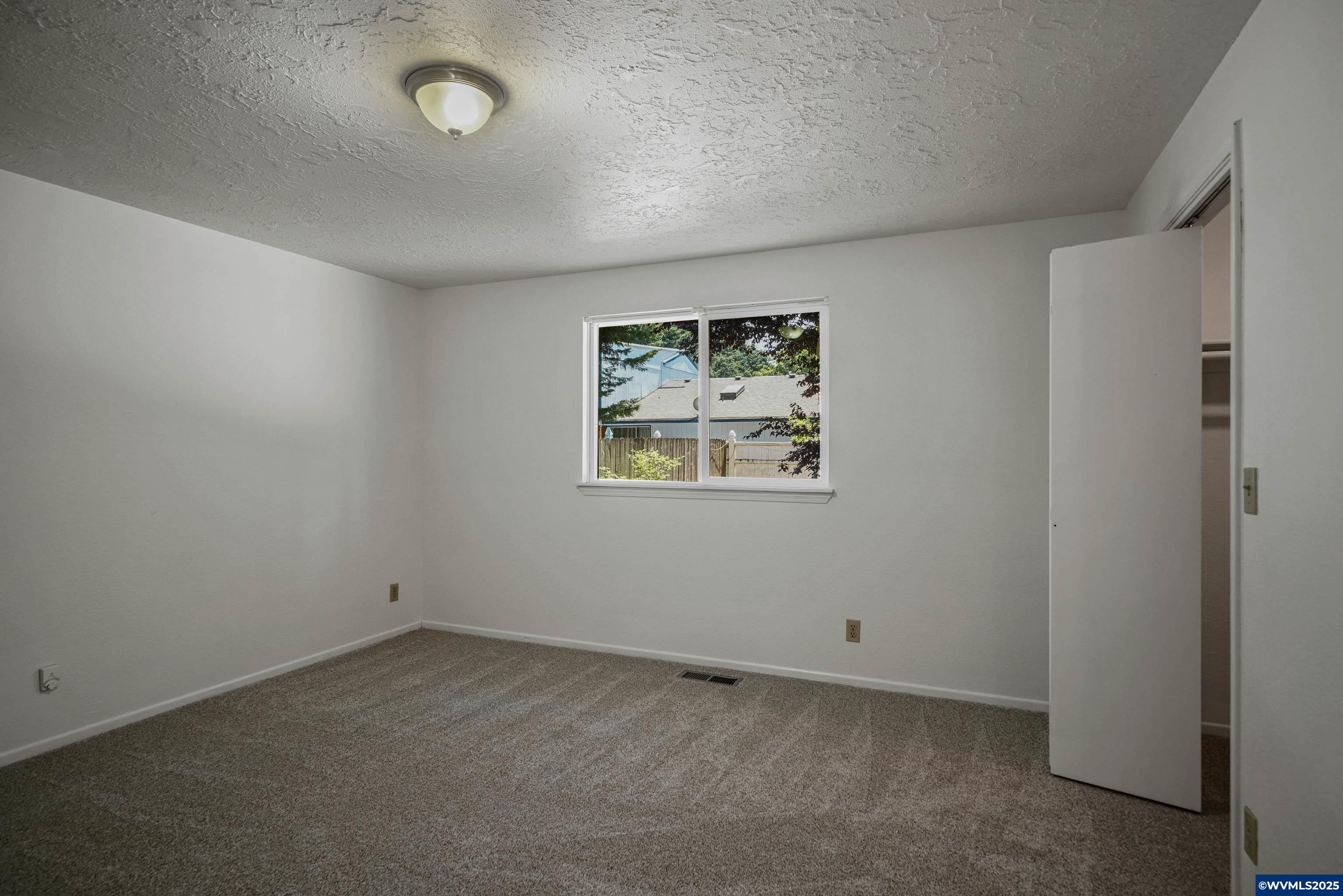 450 Flint Ridge Street Southeast Salem, OR 97306 - Photo 19 of 31 Gallery Image 19