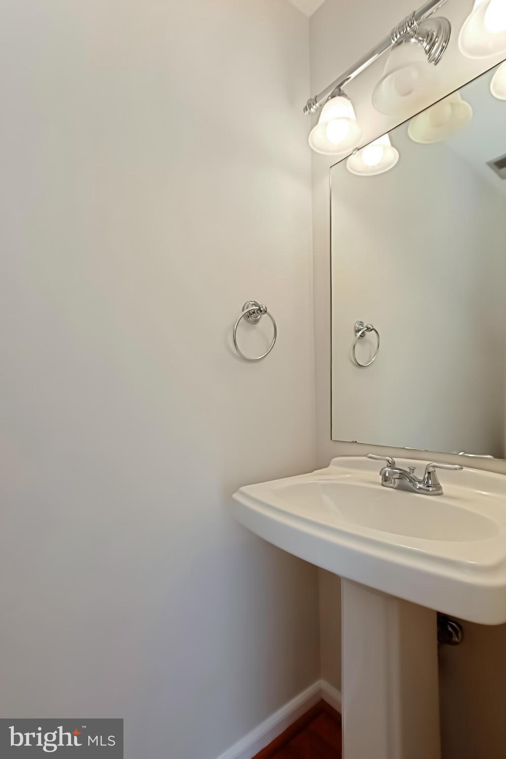 2274 Cartbridge Road Falls Church, VA 22043 - Photo 11 of 24 Bath