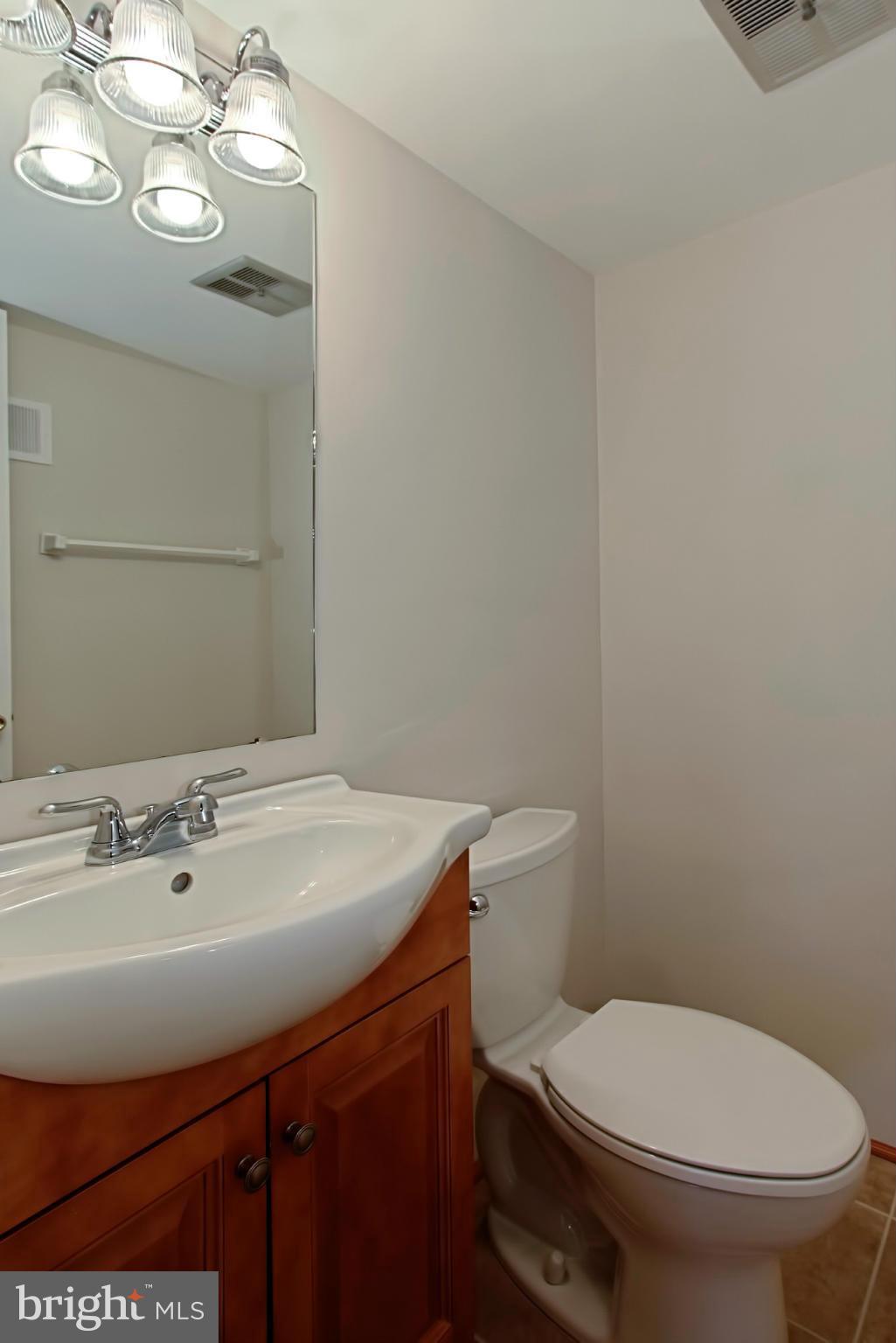 2274 Cartbridge Road Falls Church, VA 22043 - Photo 20 of 24 Bath