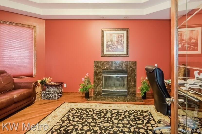 351 Shortridge Avenue Rochester, MI 48307 - Photo 10 of 46 010-Drawing_Room-958395-mls.jpg