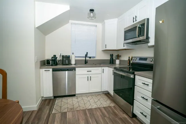 $2,450,000 | 1951-1955 Hornblend Street, San Diego, CA 92109