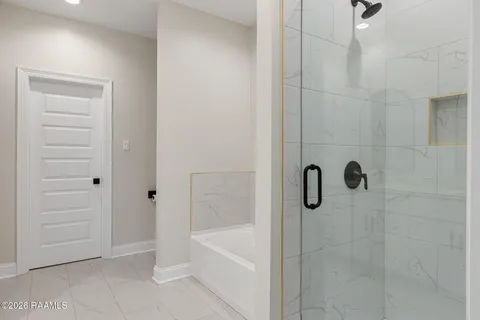 $240,000 | 300 Ave B, Unit D, Broussard, LA 70518