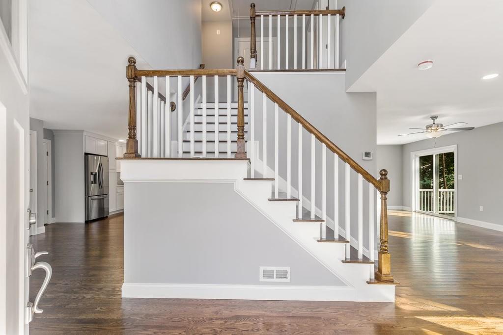 48 Kent Road Lynn, MA 01904 - Photo 5 of 37 Gallery Image 5