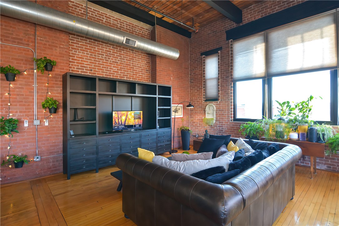 685 Social Street, Unit 202 Woonsocket, RI 02895 - Photo 12 of 32 Gallery Image 12