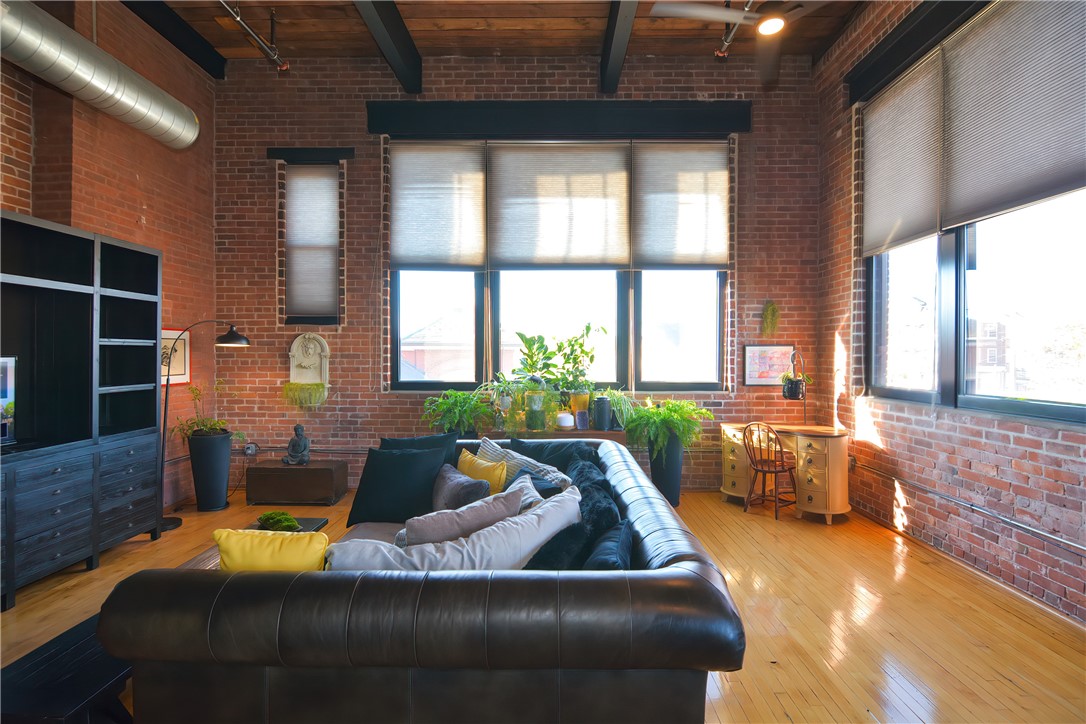 685 Social Street, Unit 202 Woonsocket, RI 02895 - Photo 13 of 32 Gallery Image 13