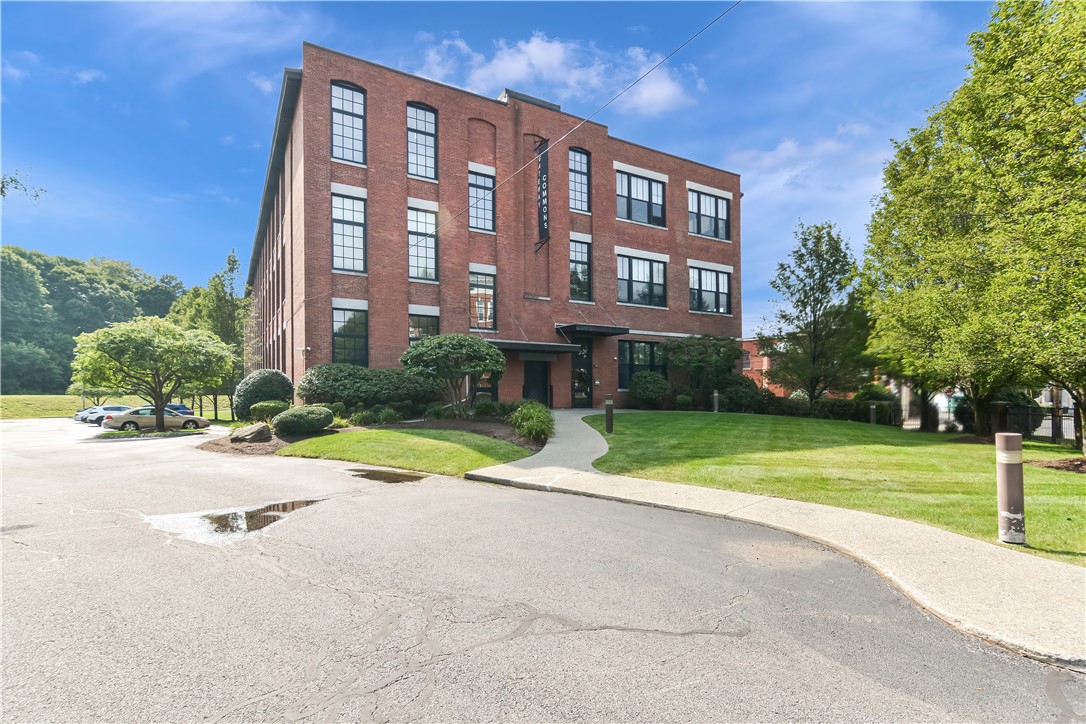 685 Social Street, Unit 202 Woonsocket, RI 02895 - Photo 31 of 32 Gallery Image 31