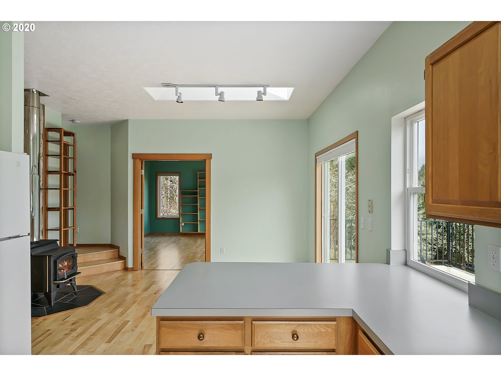 15455 Strong Road Dallas, OR 97338 - Photo 16 of 32