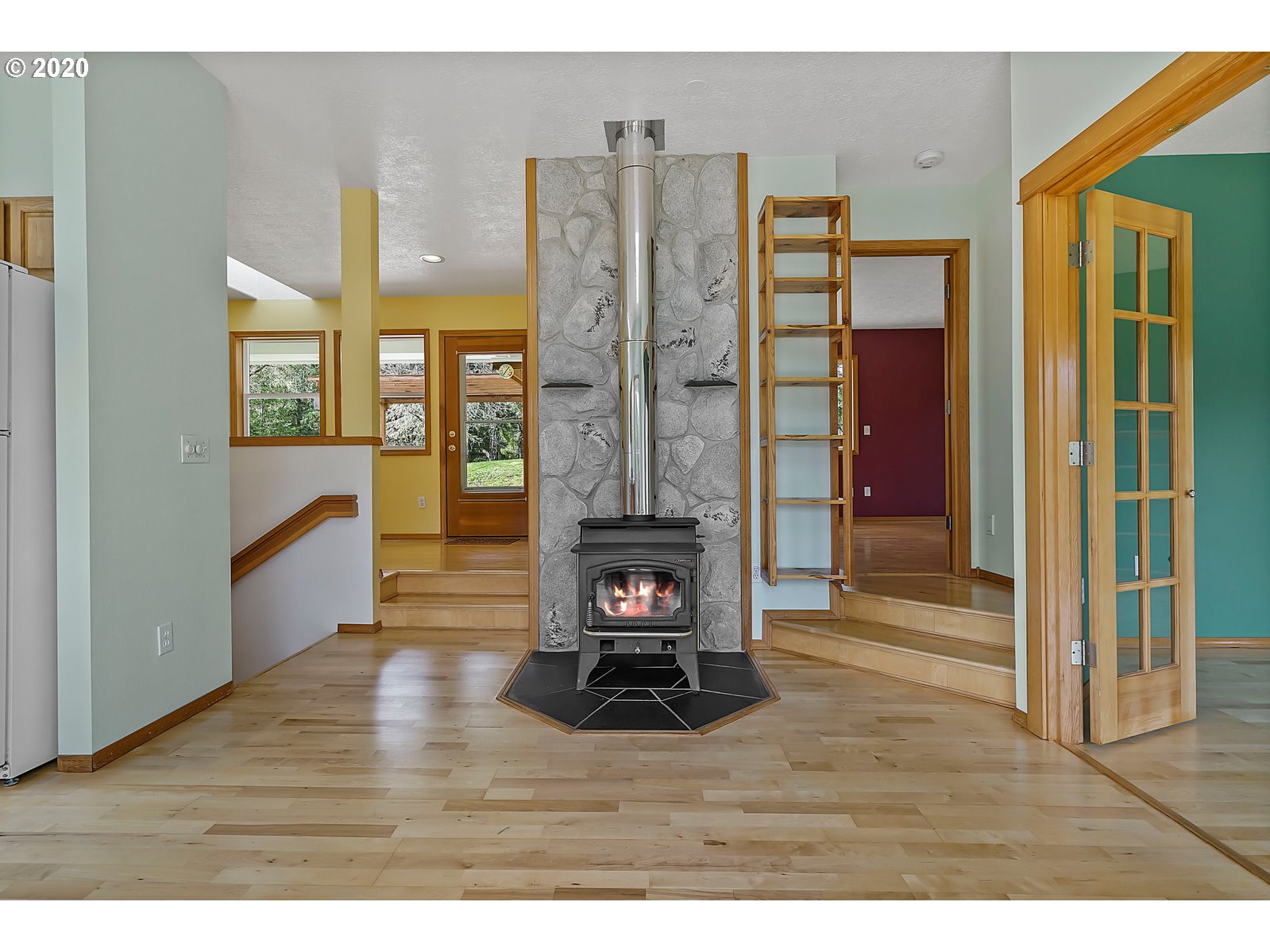 15455 Strong Road Dallas, OR 97338 - Photo 18 of 32