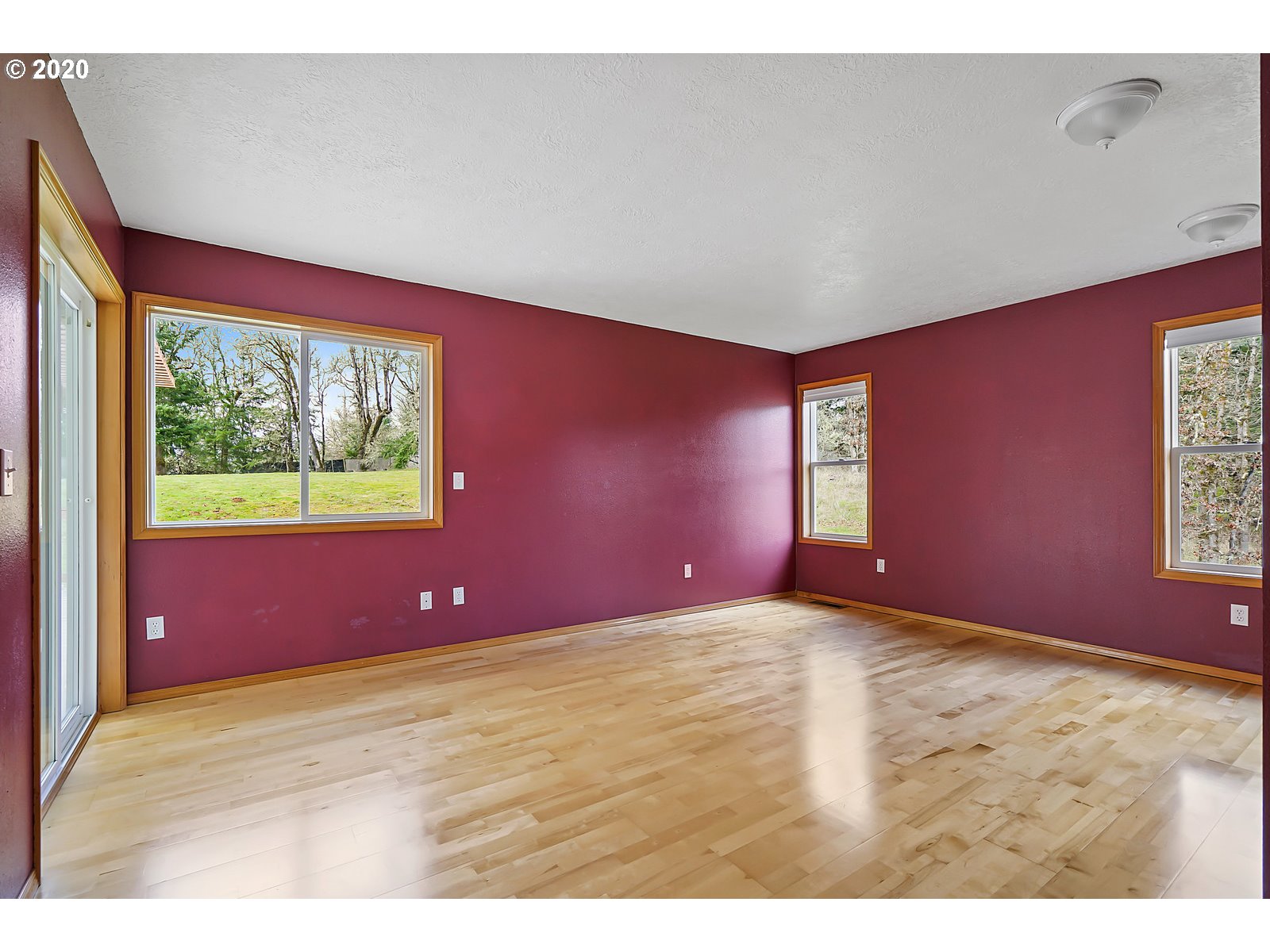 15455 Strong Road Dallas, OR 97338 - Photo 20 of 32