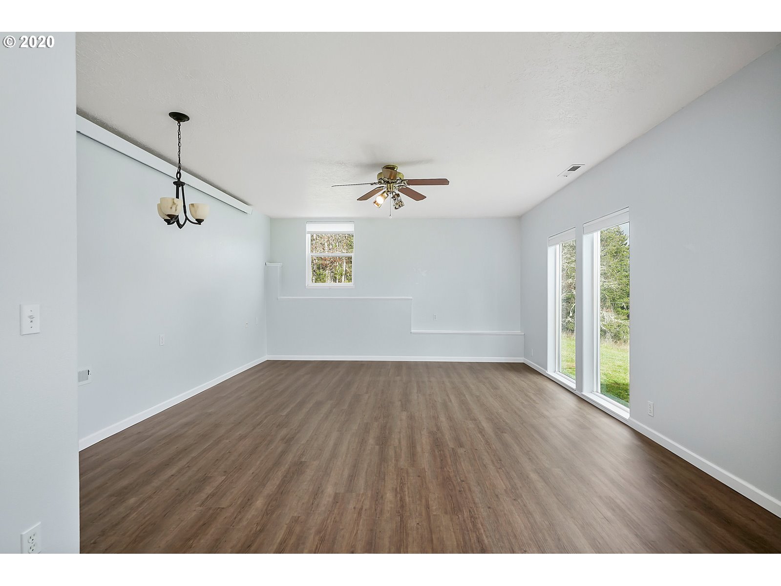 15455 Strong Road Dallas, OR 97338 - Photo 28 of 32