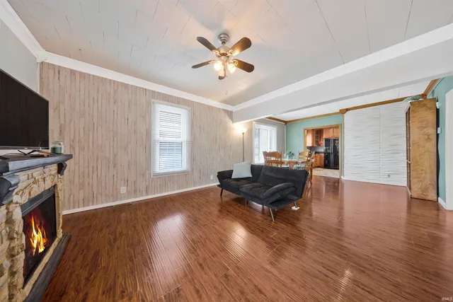 $121,400 | 334 South Jackson Street, Oakland City, IN 47660