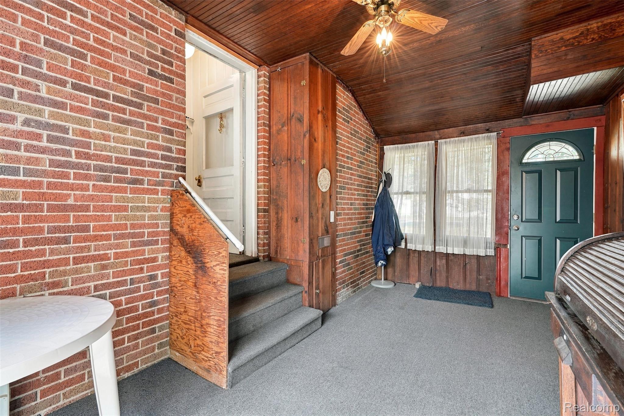 804 East Avon Road Rochester, MI 48307 - Photo 29 of 59 804 e avon rd-28.jpg