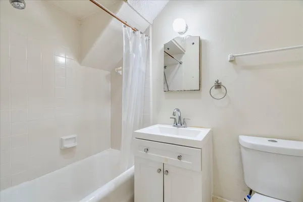 $1,650 | 1103 West 22nd Street, Unit C, Austin, TX 78705