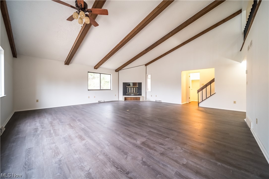 866 Hampton Ridge Drive Akron, OH 44313 - Photo 2 of 21 Gallery Image 2