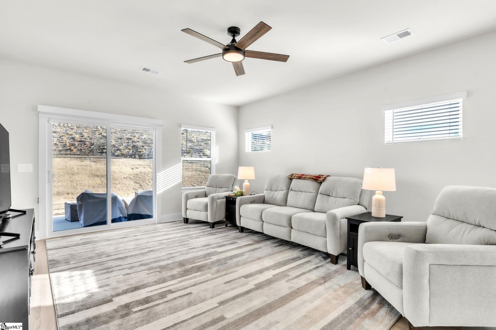 530 Crowder Place Piedmont, SC 29673 - Photo 5 of 42