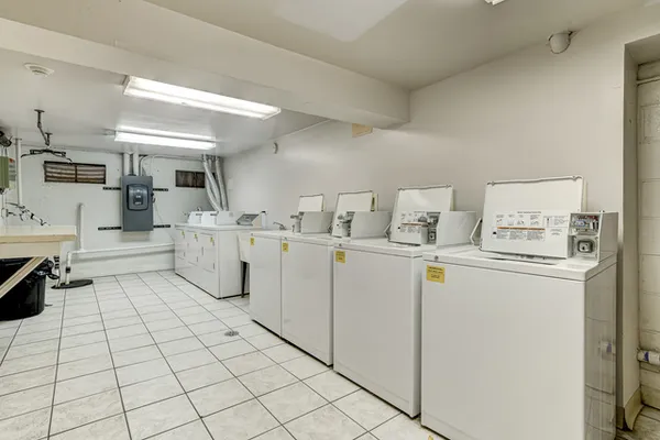 $1,600 | 7413 Brookdale Drive, Unit 209, Darien, IL 60561