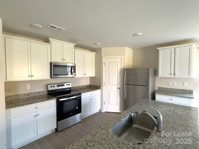 $2,100 | 3038 Trailblazer Street, Charlotte, NC 28215