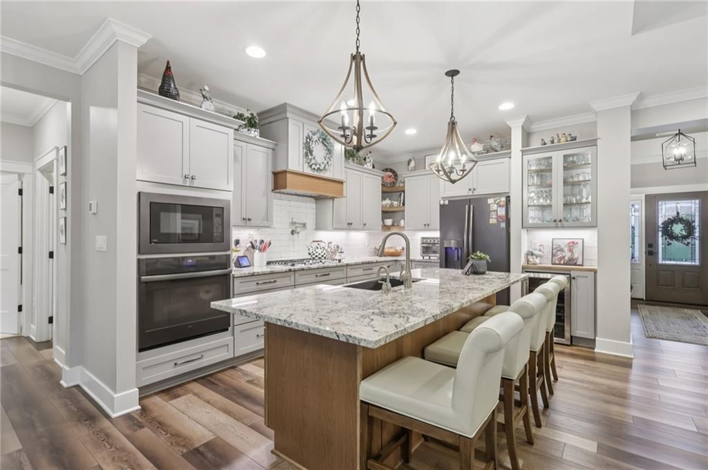 227 Saunders Station Road Trafford, PA 15085 - Photo 7 of 34 Gallery Image 7