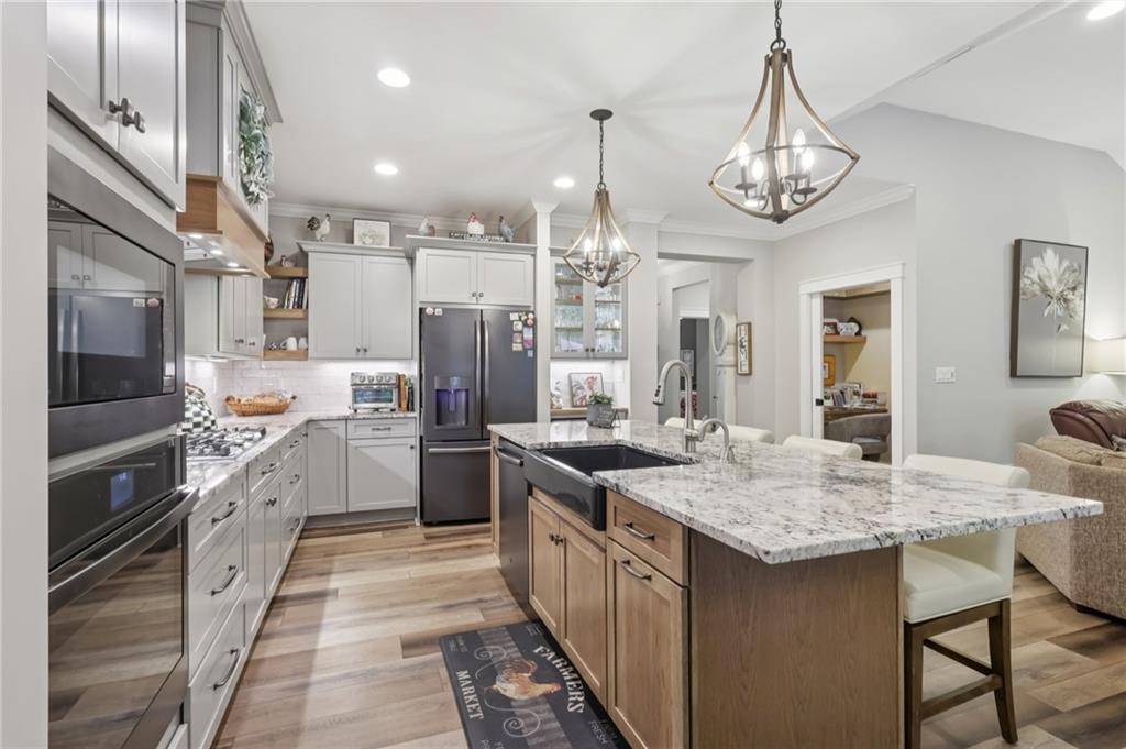 227 Saunders Station Road Trafford, PA 15085 - Photo 8 of 34 Gallery Image 8