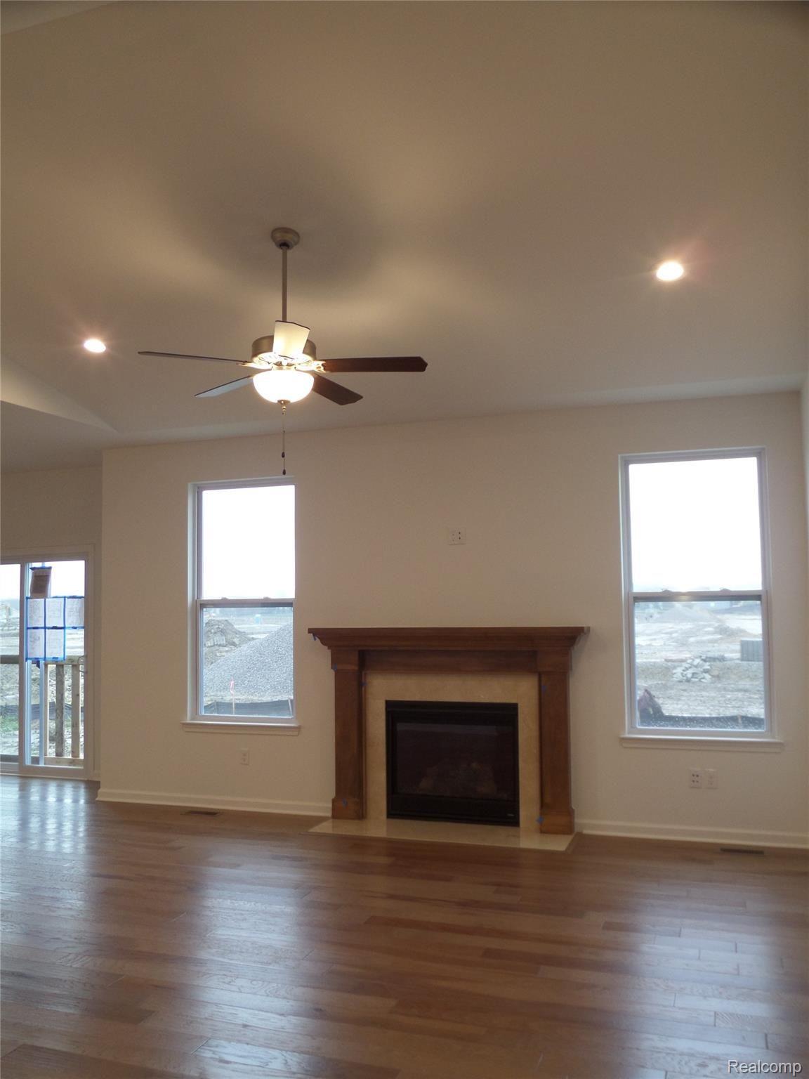 23863 Ravenswood Road Macomb, MI 48042 - Photo 15 of 33 SAM_3772 - Copy.JPG