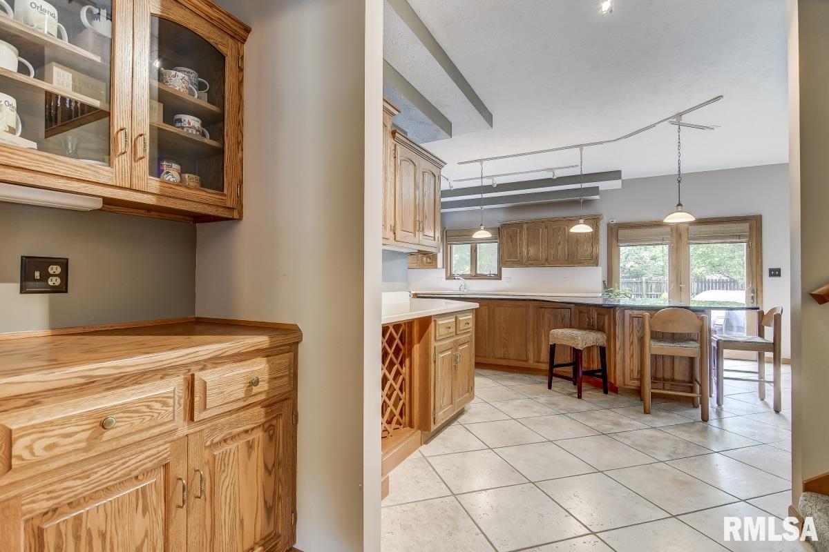 2331 Chesapeake Landing Springfield, IL 62712 - Photo 17 of 50 Gallery Image 17