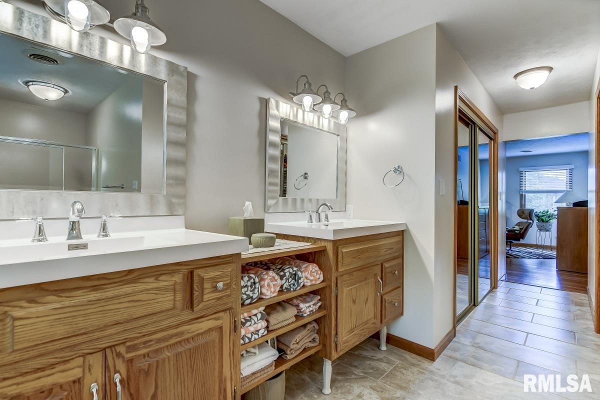 2331 Chesapeake Landing Springfield, IL 62712 - Photo 31 of 50 Gallery Image 31