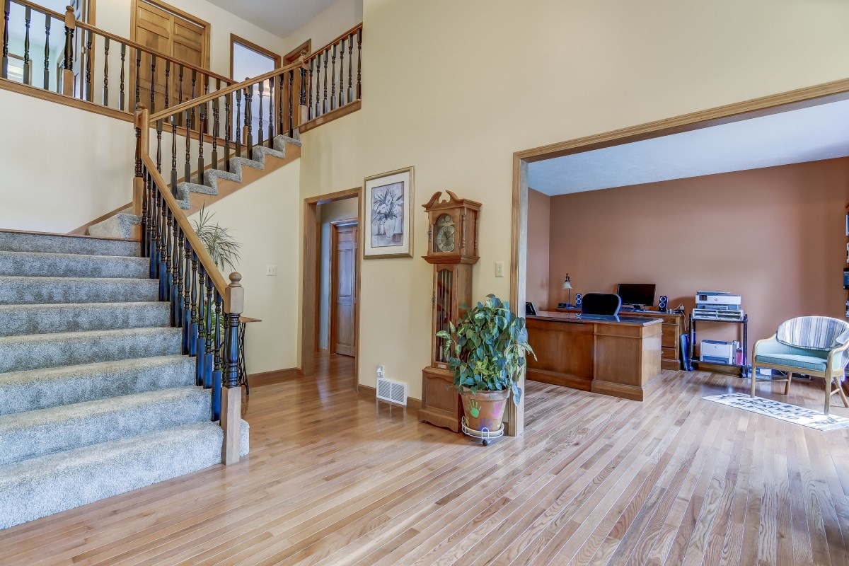 2331 Chesapeake Landing Springfield, IL 62712 - Photo 4 of 50 Gallery Image 4