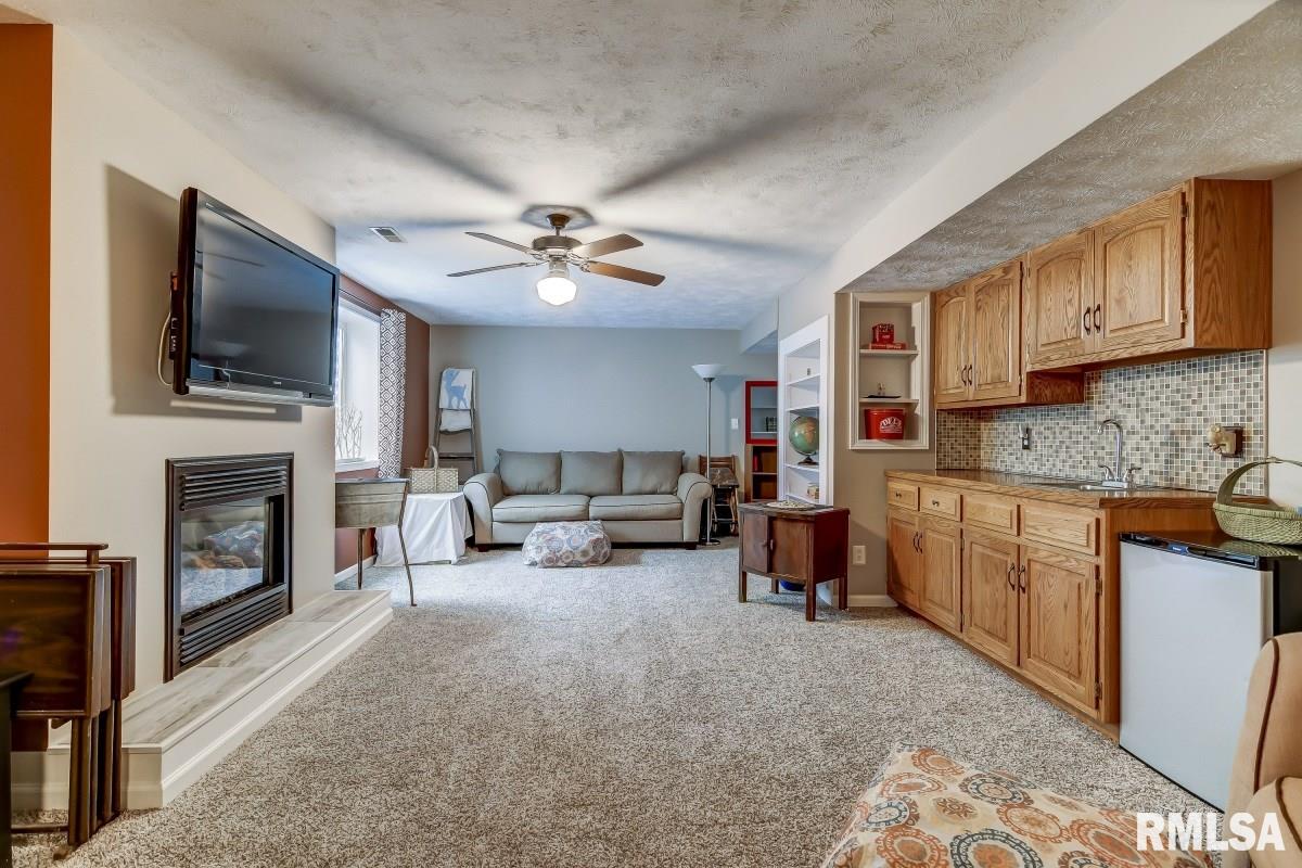 2331 Chesapeake Landing Springfield, IL 62712 - Photo 42 of 50 Gallery Image 42