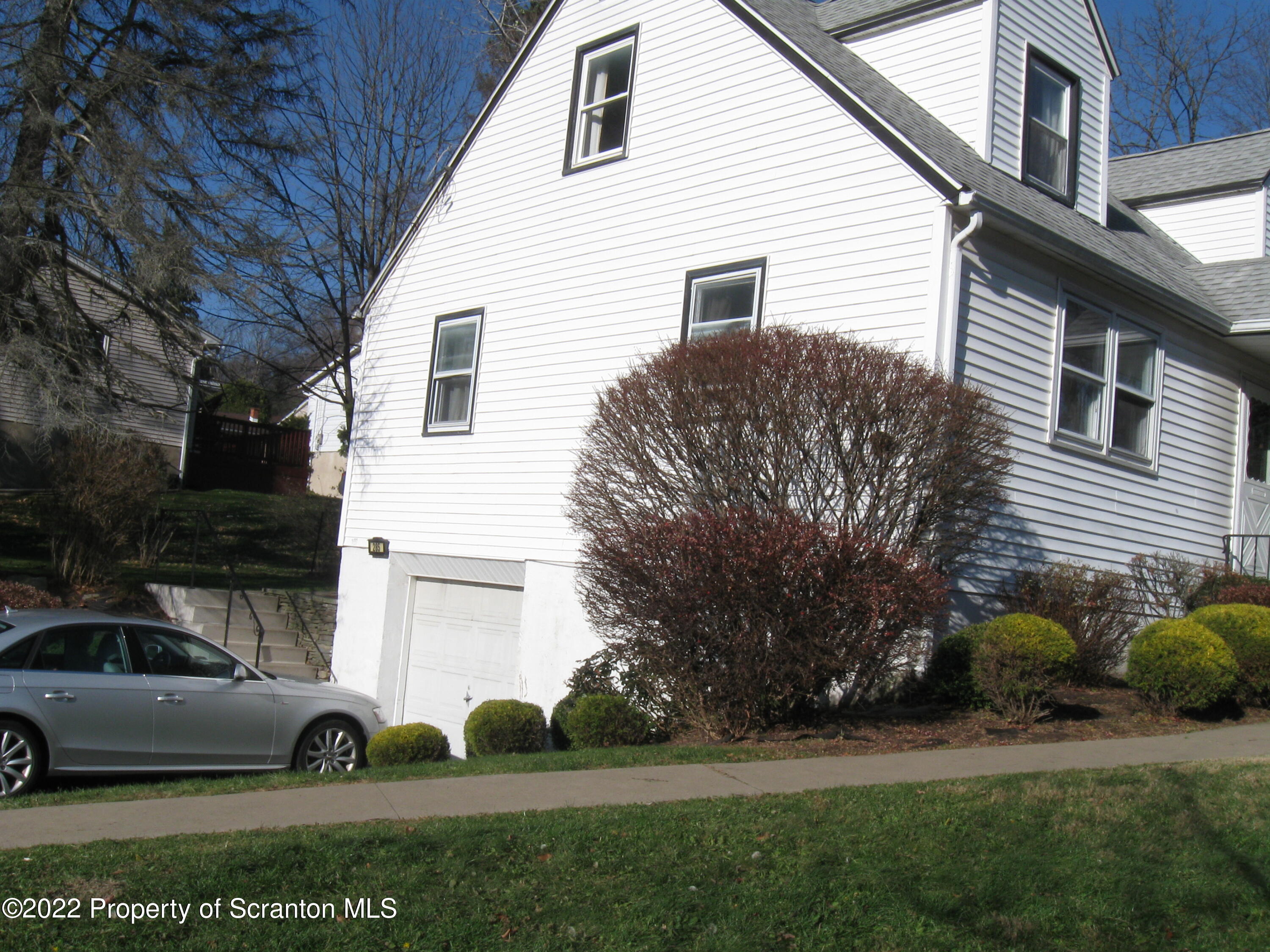 285 Noble Road Clarks Summit, PA 18411 - Photo 4 of 20 Gallery Image 4