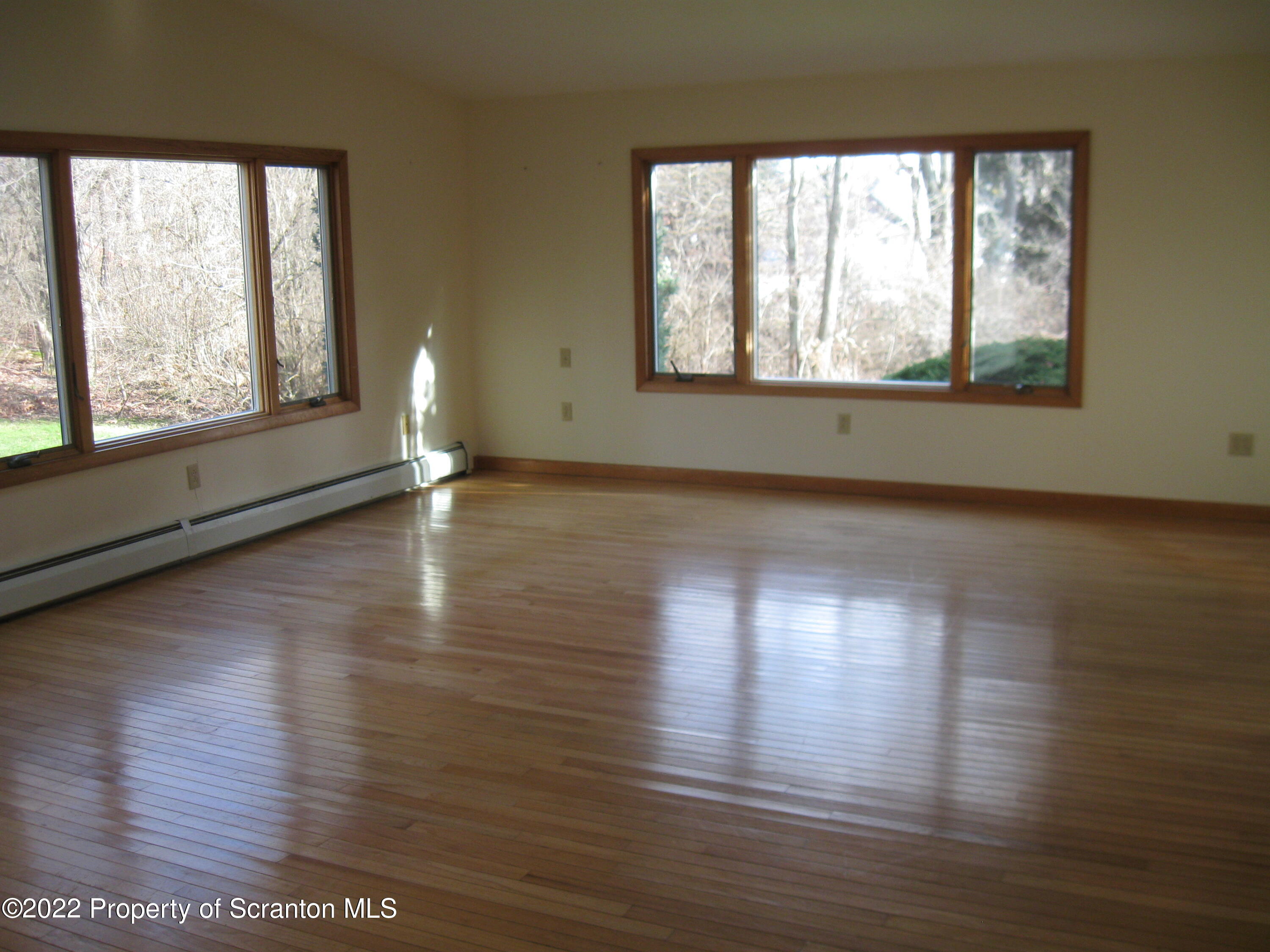 285 Noble Road Clarks Summit, PA 18411 - Photo 7 of 20 Gallery Image 7