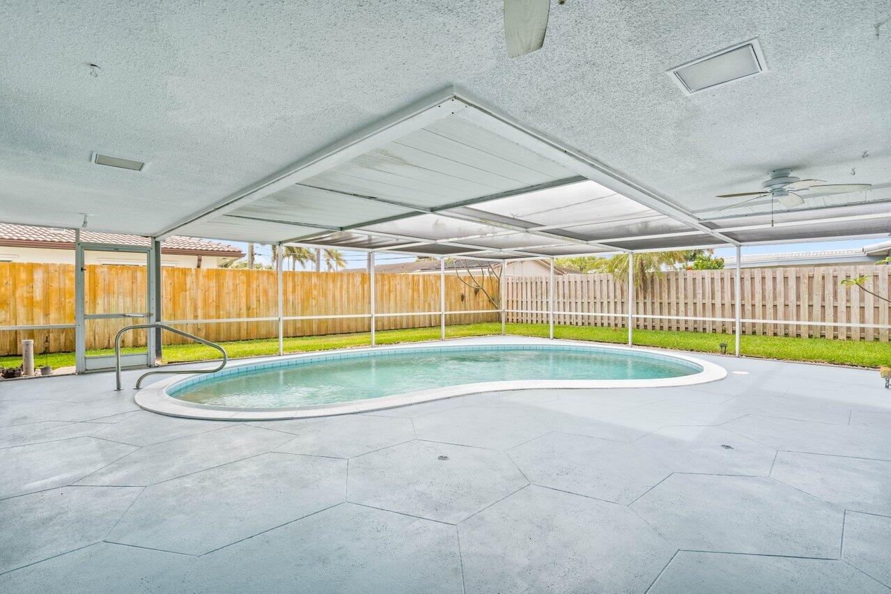 2745 Northeast 4th Way Boca Raton, FL 33431 - Photo 19 of 35 Pool