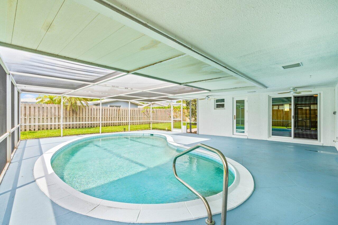 2745 Northeast 4th Way Boca Raton, FL 33431 - Photo 20 of 35 Pool