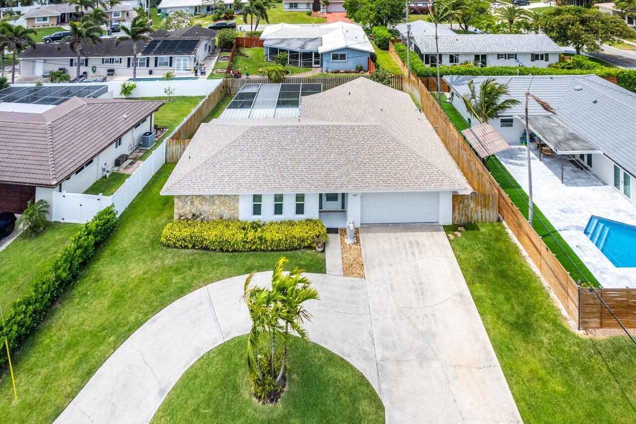 2745 Northeast 4th Way Boca Raton, FL 33431 - Photo 2 of 35 Circular drive